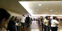 SAO PAULO SP 07/10/2018 POLITICA ELEICOES 2018 VOTAÇÃO Eleitores paulistanos votam no colégio São Luís, em São Paulo - Fila Foto Marcelo Camargo/Agência Brasil  Foto: Marcelo Camargo/Agência Brasil / Estadão