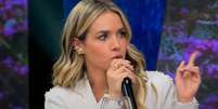 Monique Alfradique surpreende telespectadores ao contar sobre término inusitado  Foto: Reprodução/YouTube