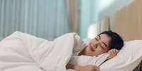 Dormir 7 horas por dia aumenta risco de Alzheimer, mostra estudo  Foto: Shutterstock / Saúde em Dia
