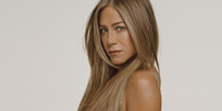 Jennifer Aniston em ensaio para a revista Allure  Foto: Reprodução