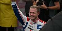 Magnussen conquista primeira pole-position da Haas F1 Team (Foto: NELSON ALMEIDA / POOL / AFP)  Foto: Lance!