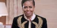 Michelle Obama respondeu a perguntas rápidas sobre várias temas, incluindo casamento, martinis e costura  Foto: BBC News Brasil