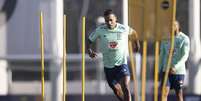 Alex Sandro será o lateral-esquerdo titular do Brasil na estreia da Copa do Mundo (Lucas Figueiredo/CBF)  Foto: Lance!