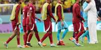 Qatar sofre a primeira derrota de um anfitrião de Copa em jogo de abertura (Foto: KARIM JAAFAR / AFP)  Foto: Lance!