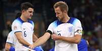 O capitão do time da Inglaterra, Harry Kane, com a braçadeira One Love  Foto: Getty Images / BBC News Brasil