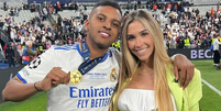 Influenciadora digital Luana Atik anunciou o fim de seu namoro com o atacante da seleção brasileira Rodrygo Goes.  Foto: Reprodução/Instagram