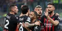 Jogadores do Milan celebrando um gol na partida contra o Salzburg  Foto: ANSA / Ansa - Brasil