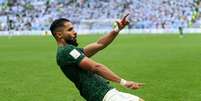 Ar&aacute;bia Saudita confirma contus&atilde;o e corte do capit&atilde;o Al-Faraj da Copa do Mundo  Foto: REUTERS