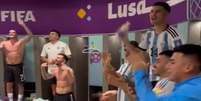 No vestiário, Messi e elenco da Argentina celebram vitória com música que provoca Brasil  Foto: Reprodução/Twitter