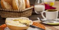 Guia da Cozinha - Pão francês na dieta: é possível consumi-lo de forma saudável  Foto: Guia da Cozinha