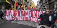 Protesto em defesa da renda de cidadania em Palermo, sul da Itália  Foto: ANSA / Ansa - Brasil