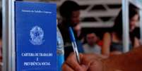 O Brasil registrou alta na criação de empregos formais pelo sexto mês consecutivo. Em setembro,34.392 pessoas tiveram suas carteiras assinadas. Confira os seis Estados que mais contrataram e demitiram no último mês.  Foto: Marcello Casal Jr/ABr - Agência Brasil / Estadão