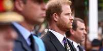 Príncipe Harry e editora britânica concordam em suspender processo por difamação  Foto: Reuters