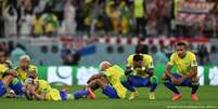 Jogadores brasileiros ficaram desolados após a eliminação da seleção para a Croácia nos pênaltis  Foto: DW / Deutsche Welle