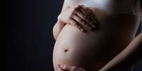Exames atestaram que o feto não tinha condições de sobreviver  Foto: Reprodução: iStock
