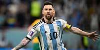 5º lugar (empate entre dois nomes): Lionel Messi (atacante - Argentina): 11 gols em Copas do Mundo - Marcou um gol em 2006, nenhum em 2010, quatro em 2014, um em 2018 e seis agora em 2022.  Foto: ALFREDO ESTRELLA/AFP / Lance!