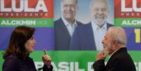 Tebet e Lula durante a campanha eleitoral, quando senadora anunciou apoio ao petista  Foto: Reuters / BBC News Brasil