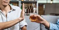 7 motivos para diminuir o consumo de álcool em 2023  Foto: Shutterstock / Saúde em Dia