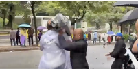 Cinegrafista é atacado pelas costas em Belo Horizonte  Foto: Reprodução/Twitter