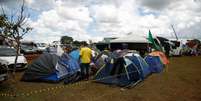 Acampamento de bolsonaristas em Brasília  Foto: SERGIO LIMA/Getty Images / BBC News Brasil