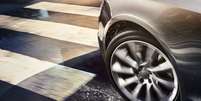 Na chuva, pneus precisam de três vezes mais espaço para frear  Foto: Continental / Divulgação