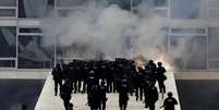Forças de Segurança expulsaram os invadores do Palácio do Planalto  Foto: Reuters / BBC News Brasil