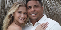 Após oito anos de namoro, Celina Locks e Ronaldo Fenômeno estão noivos   Foto: Reprodução/Instagram