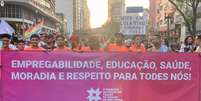 Marcha do Orgulho Trans de São Paulo trazia como uma de suas pautas a empregabilidade  Foto: Reprodução Facebook