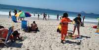  Foto: A Comlurb começou a campanha Praia Limpa no verão carioca – Divulgação / Diário do Rio