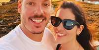 Na sexta-feira 13, o humorista Fábio Porchat e a cineasta Nataly Mega anunciaram a separação. Eles estavam casados desde 2017 e hoje têm um filho.  Foto: Reprodução Instagram / Flipar