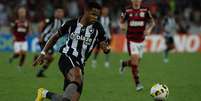 Júnior Santos não será jogador do Botafogo nesta temporada (Armando Paiva)  Foto: Lance!