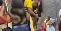 Passageiros ficaram feridos em incidente no metrô do Rio   Foto: Twitter 