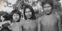 Relatório mostrou o genocídio de comunidades inteiras, torturas, sevícias, roubo, violências e crueldades praticadas contra indígenas no Brasil nas décadas de 1940, 1950 e 1960  Foto: Armazém da Memória / BBC News Brasil