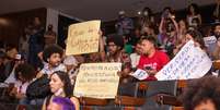 Sala Jardel Filho, no CCSP, ficou lotada em audiência marcada para debater concessão  Foto: Léu Britto/Agência Mural