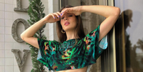 Camila Queiroz com look comfy   Foto: @camilaqueiroz/Instagram/Reprodução / Elas no Tapete Vermelho