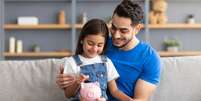 Educação financeira ajuda as crianças a darem valor ao dinheiro  Foto: Shutterstock / Portal EdiCase