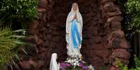 Conheça a história da Nossa Senhora de Lourdes, reflita sobre seus feitos e faça sua oração manifestando sua fé -  Foto: Shutterstock / João Bidu