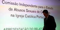 O presidente da comissão Pedro Strecht apresentou um relatório que contou com o depoimento de centenas de vítimas  Foto: Getty Images / BBC News Brasil