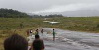 O Polo Base de Surucucu dispõe de uma pista asfaltada para pousos e decolagens e também abriga o 4º Pelotão de Fronteira (PEF) do Exército Brasileiro  Foto: Fernando Frazão/Agência Brasil