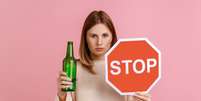 Álcool pode desencadear doenças mentais e físicas  Foto: Khosro | Shutterstock / Portal EdiCase