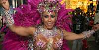 Mulher Melão usa look de R$ 150 mil em desfile da Mangueira.  Foto: AGNews / Purepeople