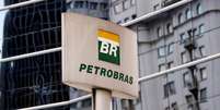 Petrobras reduz preço da gasolina e do diesel a partir de quarta-feira  Foto: fdr