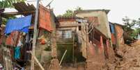 Casas em São Sebastião atingidas pelos deslizamentos de terra provocados pelo temporal recorde dos dias 19 e 20 de fevereiro   Foto: Baltazar/Futura Press