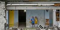 Parede de estádio destruída por ataque russo na Ucrânia  Foto: Getty Images / BBC News Brasil