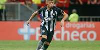 'É o segundo jogo que a gente excede nas expulsões', constatou (Foto: Vítor Silva/Botafogo)  Foto: Lance!