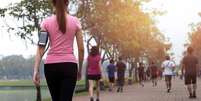 Caminhada pode prevenir doenças -  Foto: Shutterstock / Sport Life