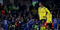 Sterling marcou o primeiro gol da partida em Stamford Bridge (Foto: ADRIAN DENNIS / AFP)  Foto: Lance!