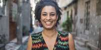 Marielle foi reconhecida internacionalmente pelas formulações de projetos de leis e pautas em defesa dos direitos da população LGBTI e das mulheres pretas e faveladas  Foto: Reprodução/ Divulgação