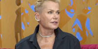 Prestes a completar 60 anos, Xuxa dispara: "Não precisa me dizer que estou velha porque eu sei!"  Foto: Reprodução/GNT / Manequim