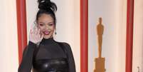 Rihanna no Oscar 2023: Cantora aposta em look transparente.  Foto: Getty Images / Purepeople